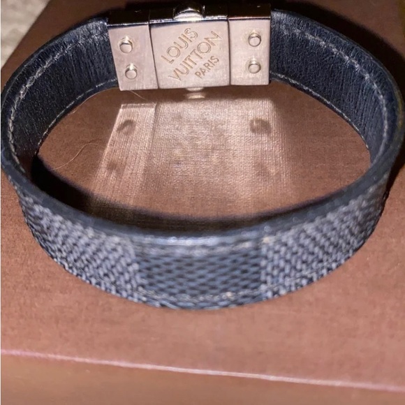 Louis Vuitton check it bracelet - Picture 3 of 8